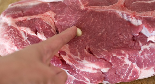 Cách nhận biết thịt lợn có chất tạo nạc 