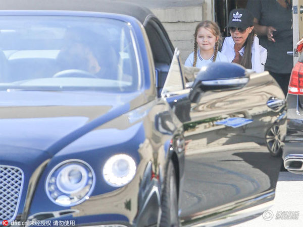 US-UK: Harper Beckham cùng mẹ đi làm đẹp sang chảnh - Dàn sao Harry Potter hội ngộ tại Mỹ