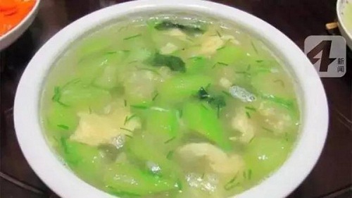 Uống chén canh, cả gia đình suýt mất mạng và điều nên nhớ khi ăn mướp