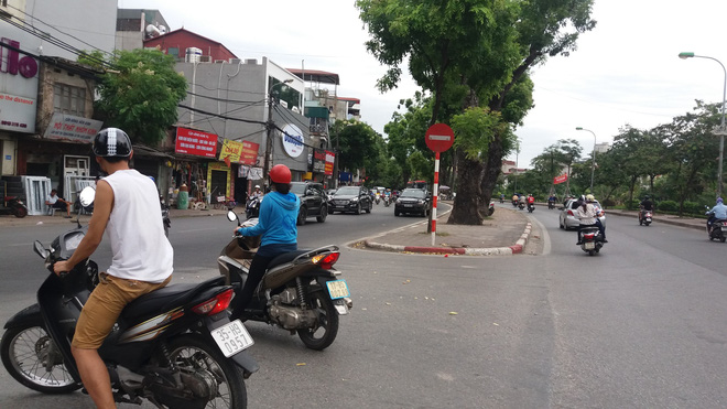 Sự thật vụ bị rạch tay, giật túi xách được một cư dân mạng đăng tải lên mạng xã hội