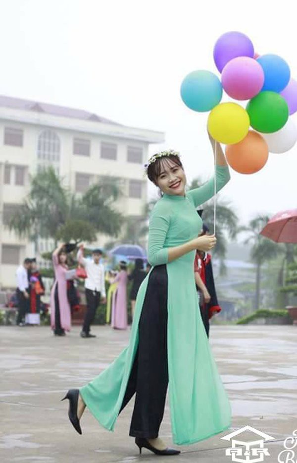 Nữ sinh Ngoại thương mắc ung thư thức tỉnh người trẻ: ‘Hãy rời xa điện thoại’