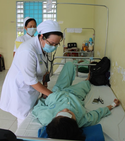 Ngày Tết nếu bị ngộ độc thực phẩm PHẢI NHỚ CÁCH XỬ TRÍ CHUẨN NHẤT nhằm tránh nguy hiểm tính mạng