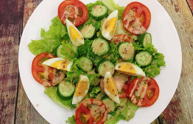 Cách làm salad sốt mè rang