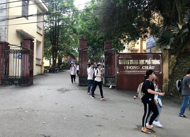 Mẹ của nam sinh bị đồn "khiến 4 nữ sinh mang bầu" nói gì?