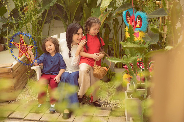 Elly Trần lại tung bộ ảnh Trung thu đẹp như mơ cùng tâm thư xúc động, nói có thể "hóa sư tử" để bảo vệ con