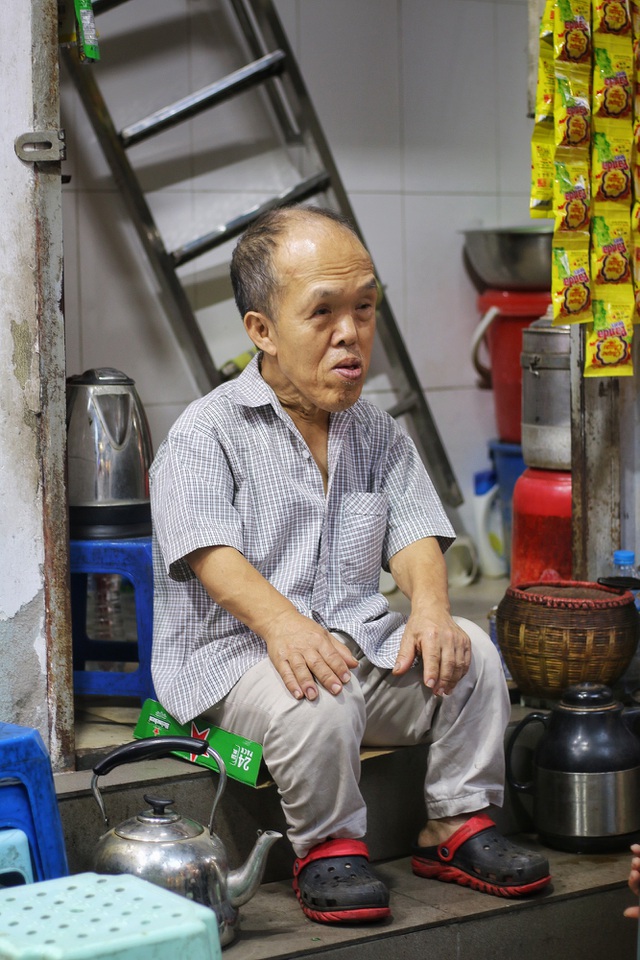 “Chú lùn” 65 tuổi và hành trình tự học tiếng Anh, hai lần ghi dấu trên đất Mỹ