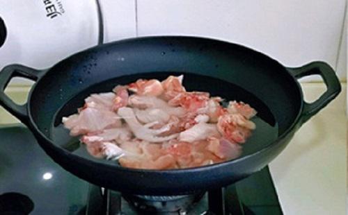 Sao phải lo thịt heo tăng giá bởi có một món ngon từ gà không thể chối từ