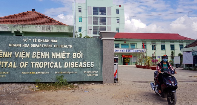 Nữ lễ tân ở Nha Trang nhiễm virus corona khi tiếp xúc 2 người Vũ Hán