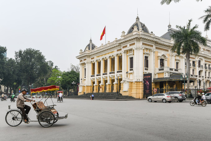 Lặng ngắm một Hà Nội vắng hơn Tết trong mùa dịch Covid-19