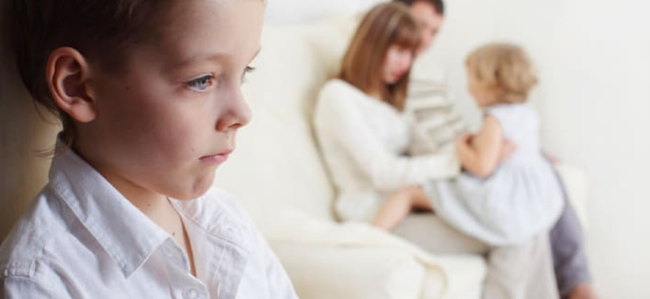 Đừng để sự thiên vị của bố mẹ khiến con cái ngày càng rời xa mình
