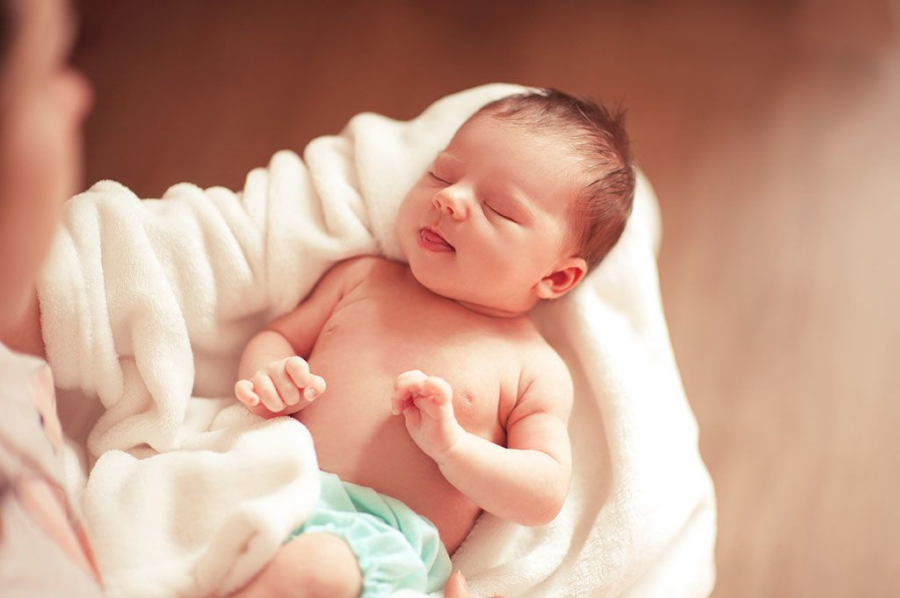Trẻ vừa chào đời đã có những điều này chứng tỏ dinh dưỡng đầy đủ, phát triển tốt