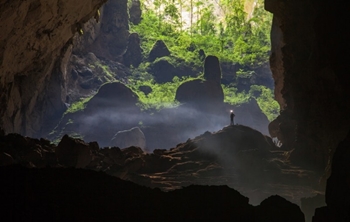 Bên trong hang Sơn Đoòng