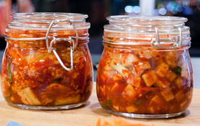 Hàn Quốc: Bữa ăn thiếu kimchi là... điều không tưởng