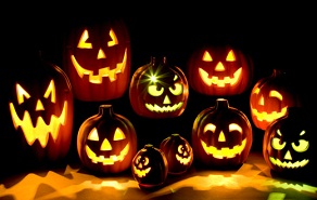 Tự khắc bí ngô trang trí nhà đón Halloween