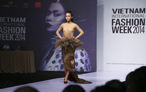 Vietnam International Fashion Week: "Tiệc" cuối năm cho người yêu thời trang 