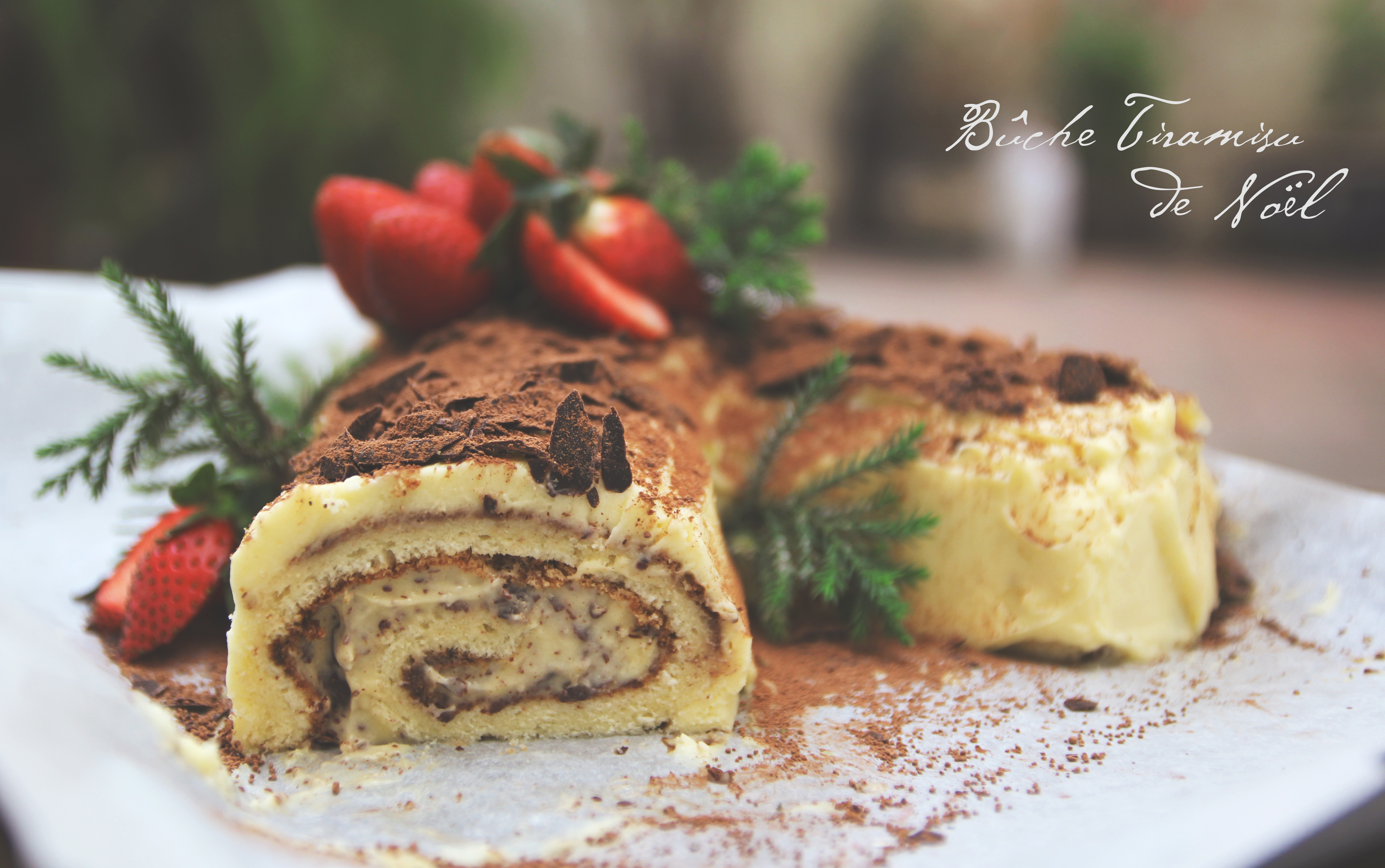 Bánh cuộn Tiramisu cho mùa Giáng sinh ngọt ngào