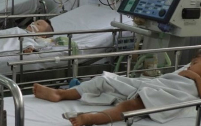 Viêm não vi rút vào mùa: Phụ huynh nhầm lẫn, con dễ bị biến chứng