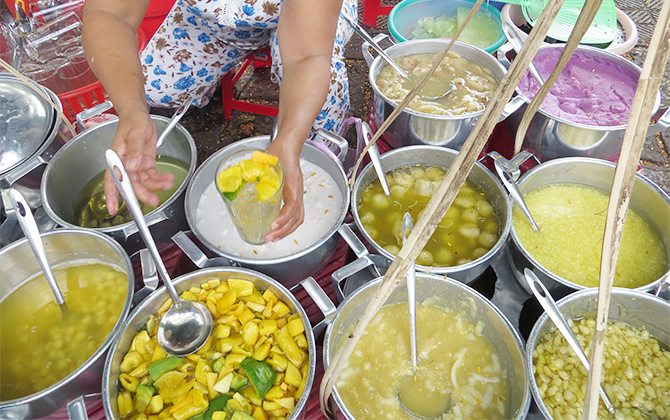 Hương vị chè Huế... 