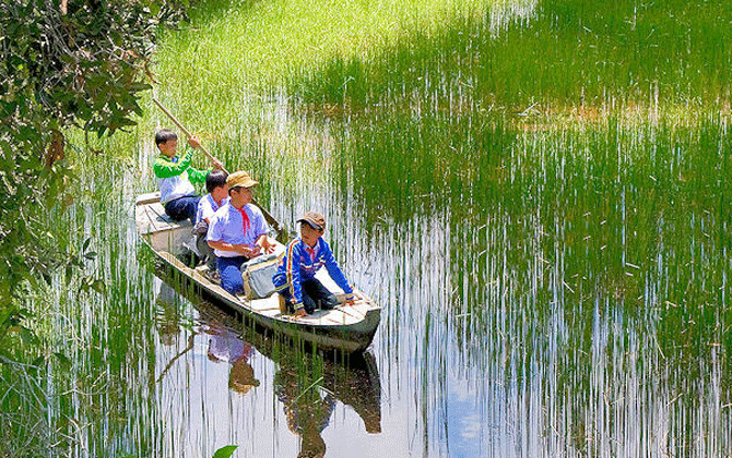 Ngày mai đến trường, con sẽ bắt đầu viết nên quá khứ của con…