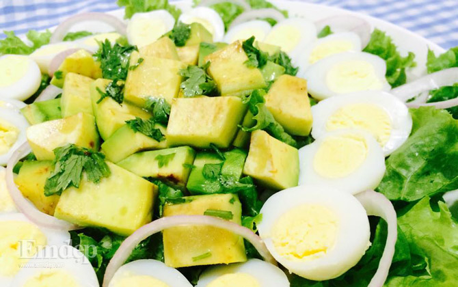 Salad trái bơ đơn giản mà thanh mát ngon miệng