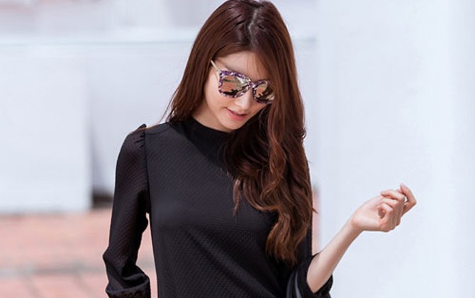 Thanh lịch với váy suông trong street style sang thu của sao Việt