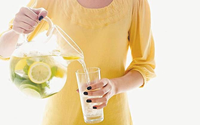 Những nguy hiểm rình rập từ chế độ detox