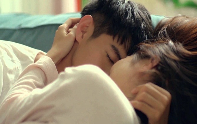 10 câu siêu ngớ ngẩn mà con gái lúc nào cũng hỏi khi yêu