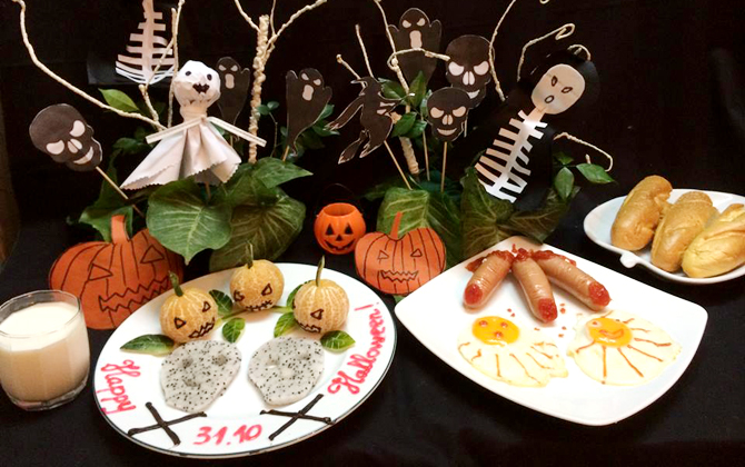 Làm bữa sáng đậm chất Halloween cho bé yêu