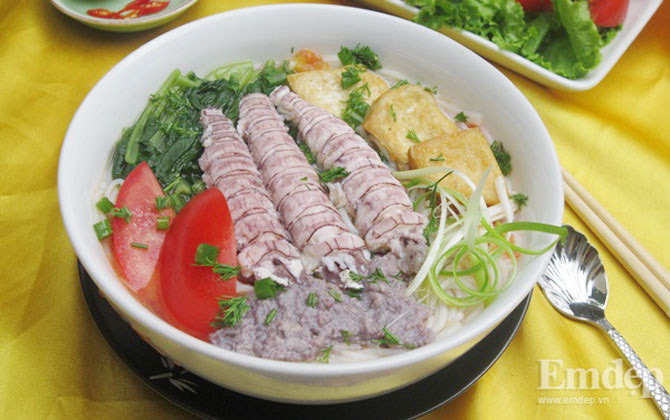 Bún riêu bề bề ngon miệng cho ngày mưa