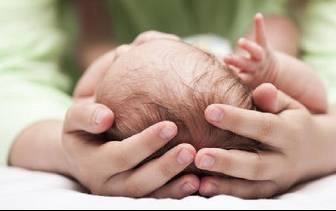 Bí quyết chăm sóc bé 24 giờ đầu sau sinh chuẩn nhất