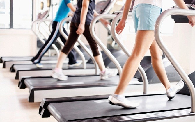 Máy chạy bộ nào sẽ giúp bạn đốt cháy calo nhiều hơn?