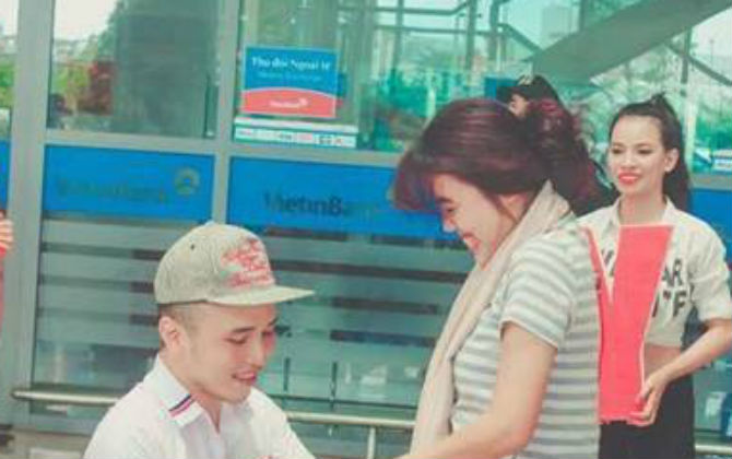 Tâm sự của chàng trai Đà Nẵng cầu hôn bạn gái ở sân bay