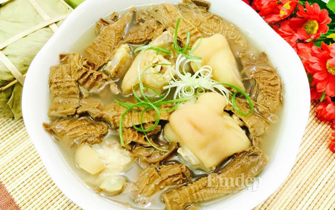 Cách nấu canh măng móng giò đậm đà ngày Tết