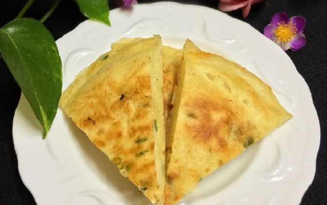 Bữa sáng cùng bánh rán hành trứng giản đơn mà ngon