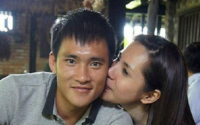Bái phục cách Công Vinh "tiêu sạch" tiền thưởng Tết không cần suy nghĩ!