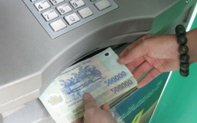 Cách rút tiền qua ATM nhanh chóng dịp Tết