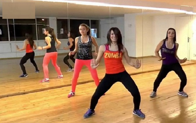 Bài tập Zumba đốt cháy 50 calo chỉ trong 3 phút 