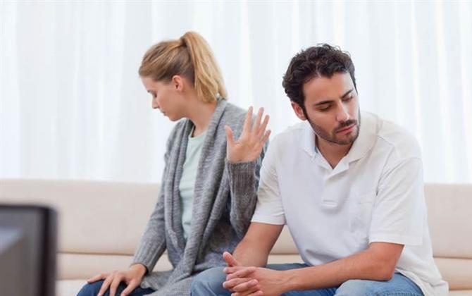 Tôi gặp lại chồng cũ khi vợ mới của anh ta "ăn trộm" túi xách của tôi