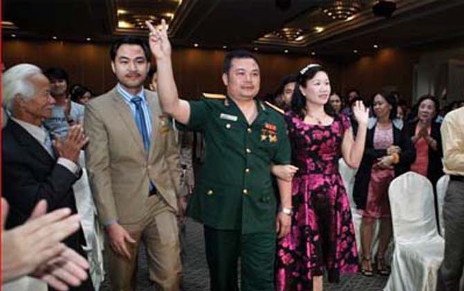 Bộ mặt thật của 'Đại tá' Lê Xuân Giang - Ông chủ của tập đoàn đa cấp Liên kết Việt