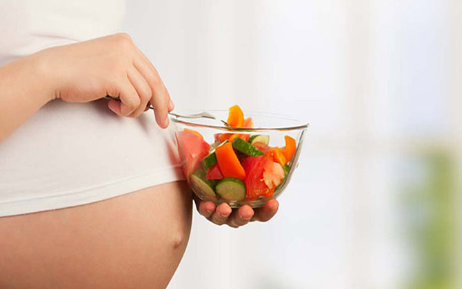 Ăn uống hợp lý giúp giảm đau khi sinh nở