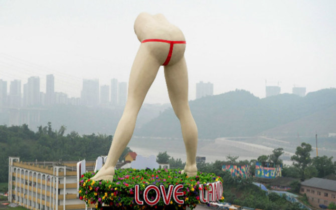 Có gì bên trong "công viên tình dục" chưa mở cửa đã gây bão?