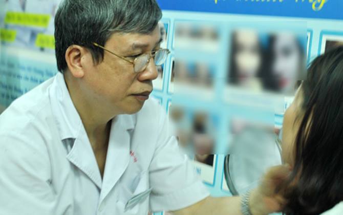 Chuyện người bác sĩ nhân ái tìm lại nụ cười và vẻ đẹp cho bệnh nhân