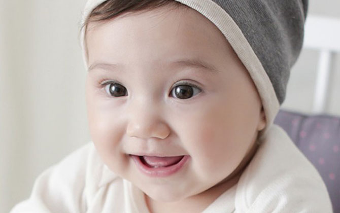 Trước khi bị ốm, bé có những biểu hiện này