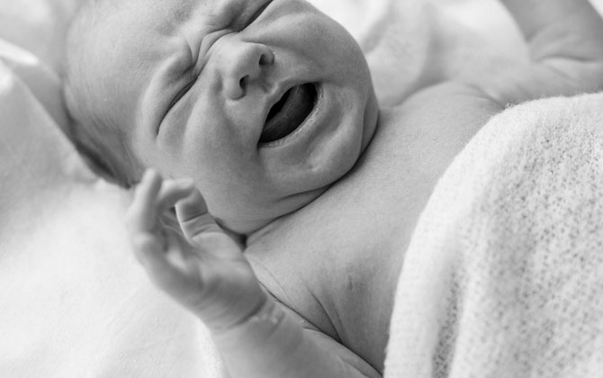 7 “nỗi khổ” trẻ sơ sinh không thể nói ra