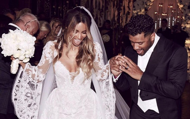 Cô dâu mới Ciara tiến hành hôn lễ cùng chú rể Russell Wilson