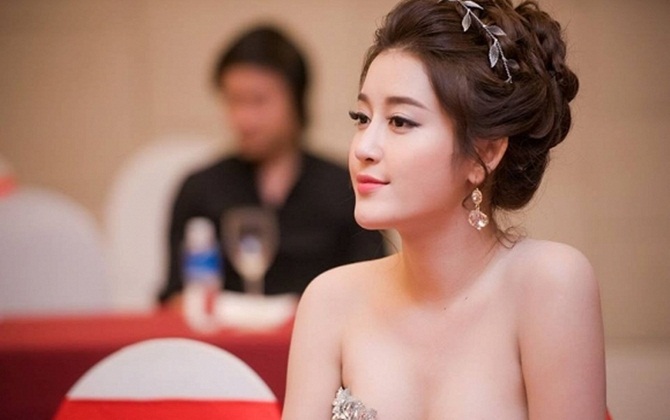 Huyền My phản ứng "sốc" trước scandal "giật" hôn phu của Trà Ngọc Hằng
