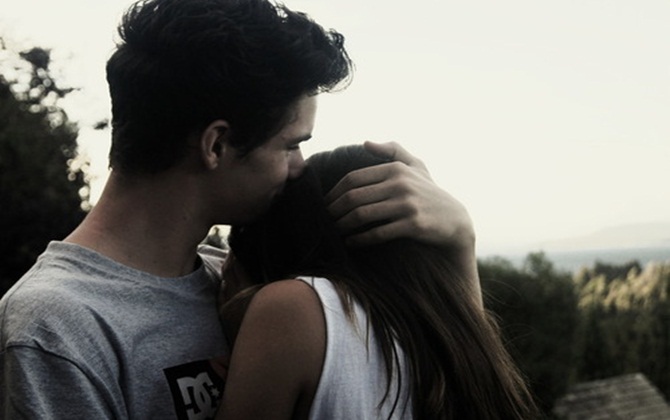 Ừ thì chia tay dễ mà, chỉ đơn giản là ngừng một thói quen. Em sẽ ổn thôi...
