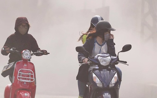 Hít khói bụi ở Hà Nội nguy hiểm ra sao?