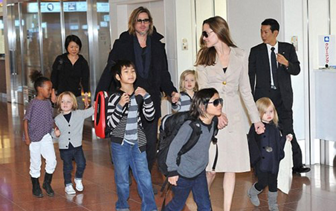 Angelina Jolie bị tố dùng con chống lại Brad Pitt