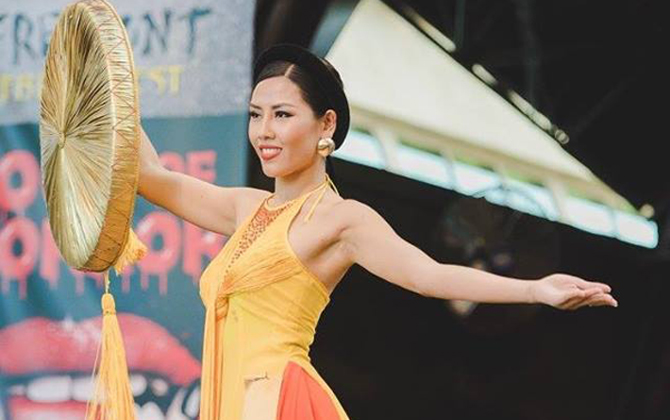 Miss Grand 2016: Nguyễn Thị Loan lọt Top 3 trang phục dân tộc đẹp nhất